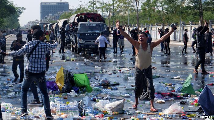 Total suspends gas-linked cash payments to Myanmar army