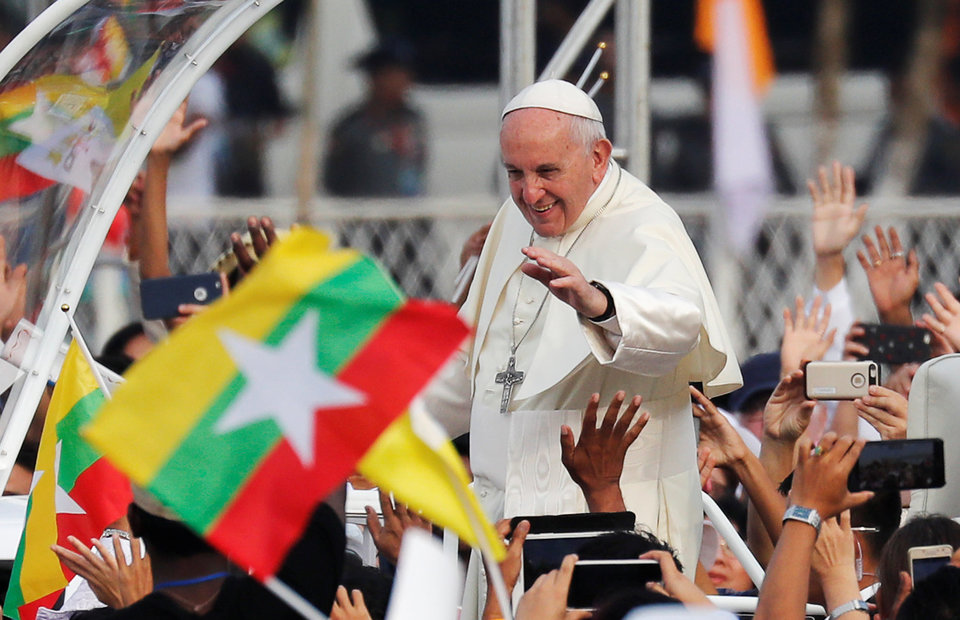 Do not give in to evil and division, Pope Francis tells Myanmar community